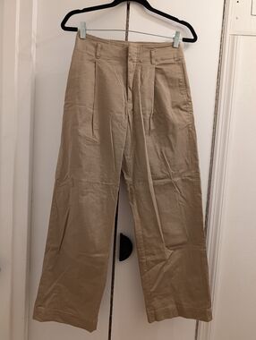 Uniqlo High Waist Wide Leg Tan Cotton Pants Size 2